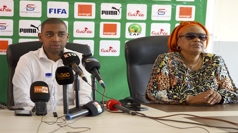 Guinée. Le football s’est arrêté, sablez le champagne !