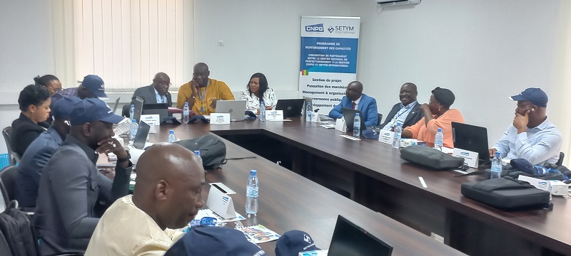 Conakry. Des cadres de l’Administration entament une formation sur la passation des marchés