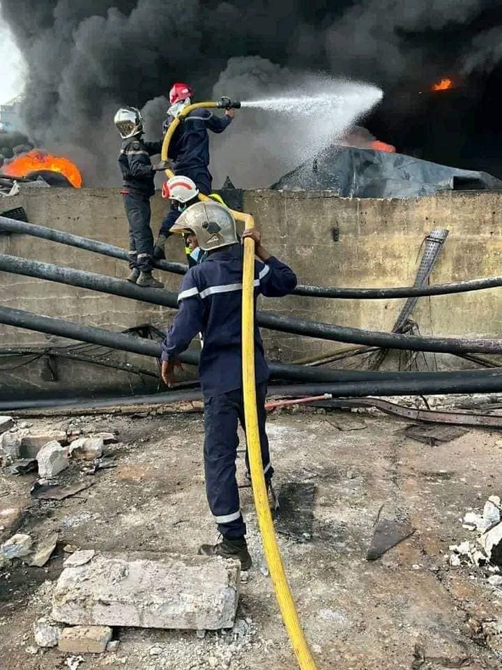 La communauté libanaise de Guinée apporte 5 milliards après l’incendie du dépôt des hydrocarbures