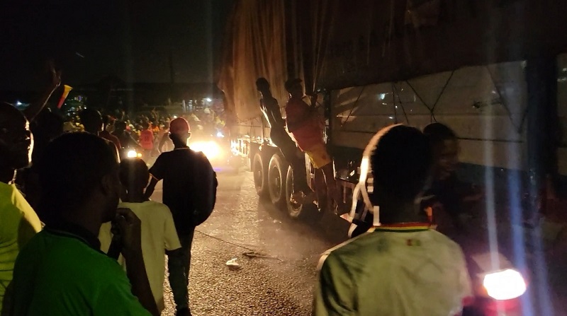 Au moins 3 morts, arnaques, rodéos, Conakry après la victoire du Syli était surchauffé